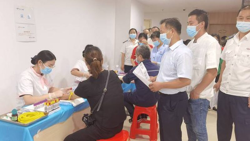 45岁以上防癌体检，这五个项目不可少